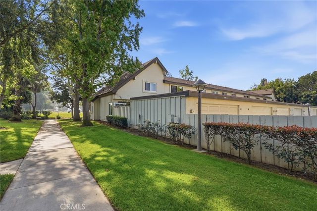 9646 Karmont, South Gate, CA 90280