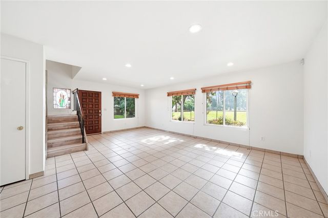 9646 Karmont, South Gate, CA 90280