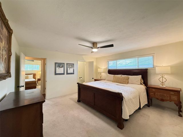 129 Circle Dr, Cleveland, TX 77327