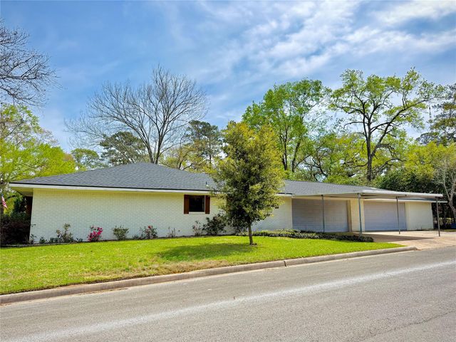 129 Circle Dr, Cleveland, TX 77327