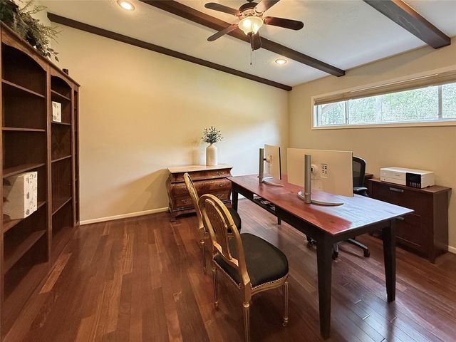 129 Circle Dr, Cleveland, TX 77327