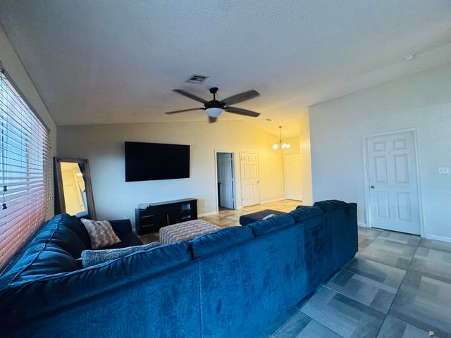 828 W 13 St, Somerton, AZ 85350