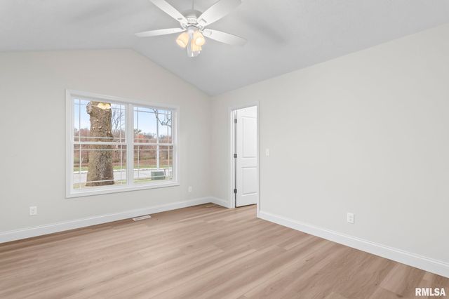 6200 Wind Tree Road, Springfield, IL 62712