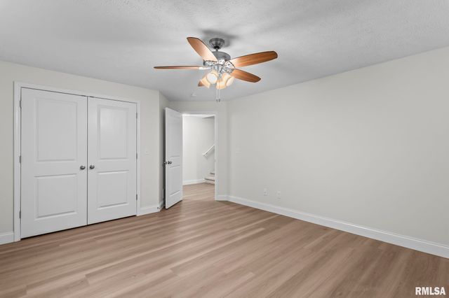 6200 Wind Tree Road, Springfield, IL 62712