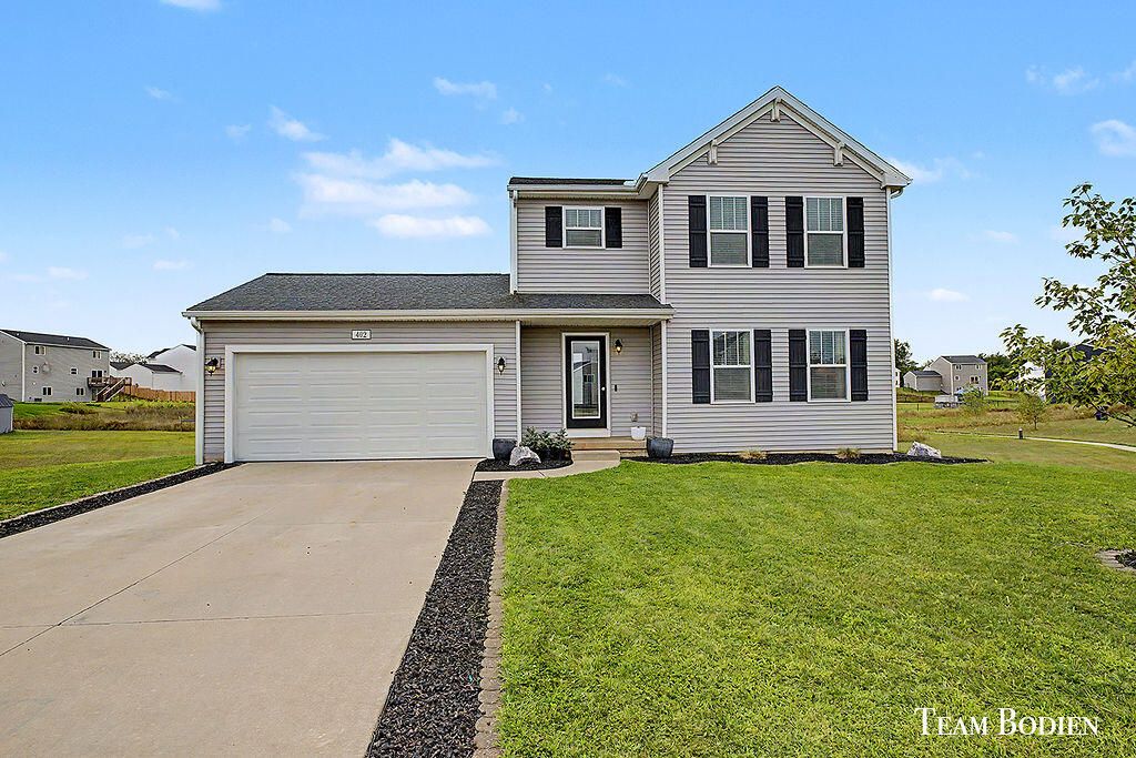 402 Oak Hill Court, Middleville Vlg, MI 49333