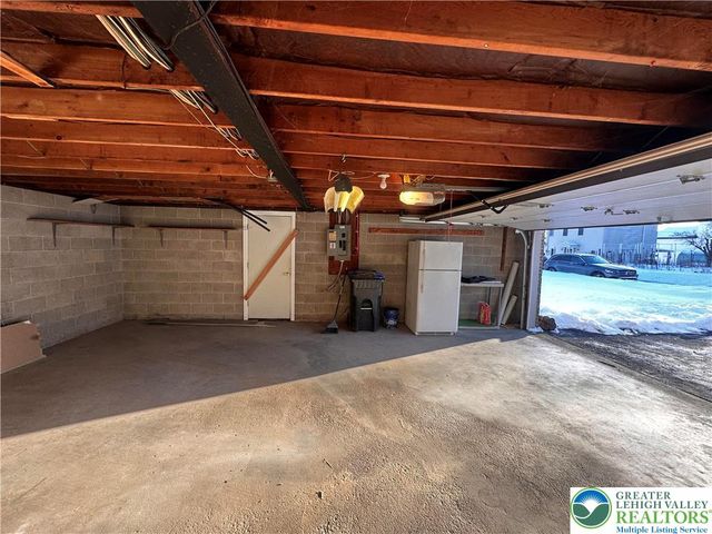 1221 Byfield Street, Allentown City, PA 18103