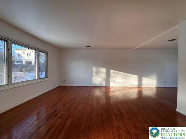 1221 Byfield Street, Allentown City, PA 18103