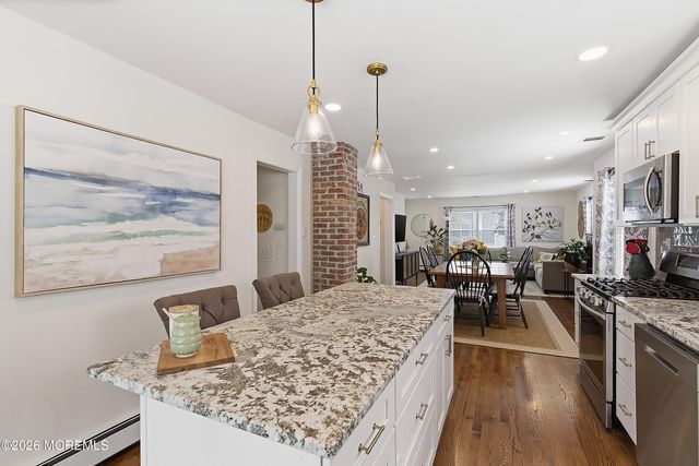 190 8th Street, Belford, NJ 07718