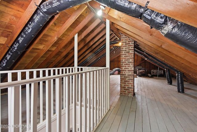 190 8th Street, Belford, NJ 07718