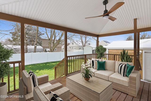 190 8th Street, Belford, NJ 07718