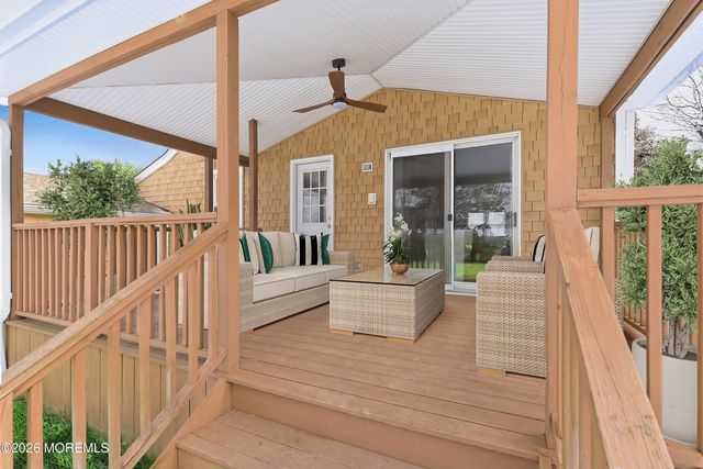 190 8th Street, Belford, NJ 07718