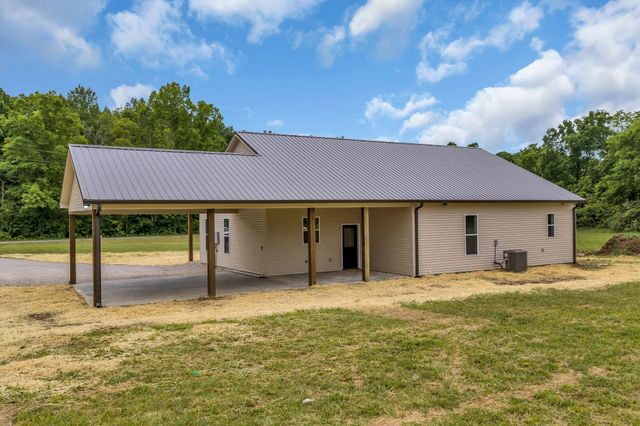 682 E Piney Rd, E, Dickson, TN 37055