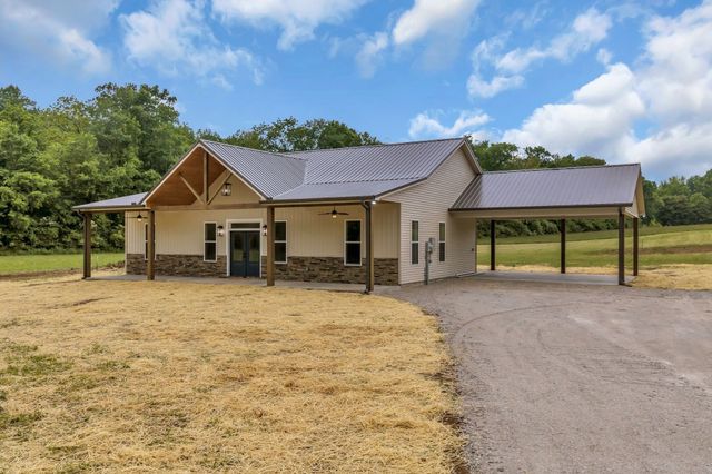682 E Piney Rd, E, Dickson, TN 37055