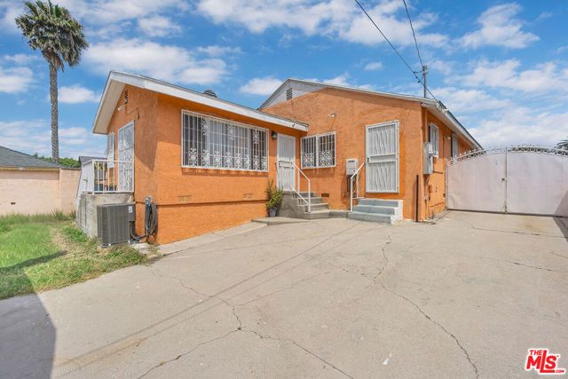2116 W 107th Street, Los Angeles, CA 90047