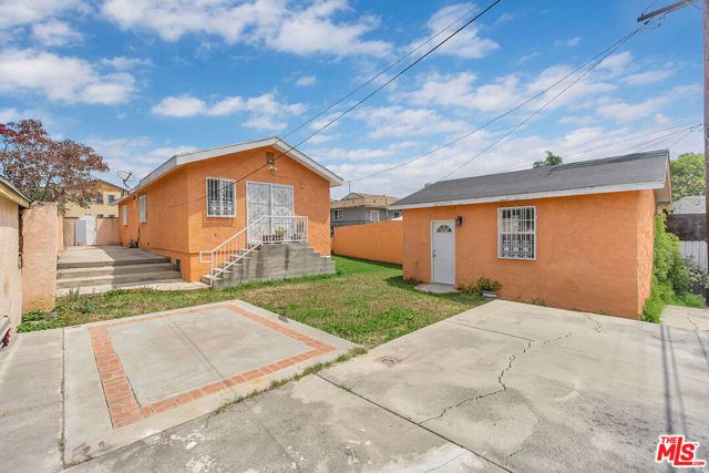 2116 W 107th Street, Los Angeles, CA 90047