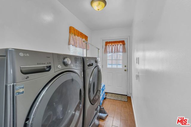 2116 W 107th Street, Los Angeles, CA 90047