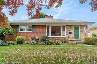 3861 Yorba Linda Boulevard, Royal Oak, MI 48073