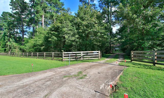 26095 Country Pines Court, Magnolia, TX 77355