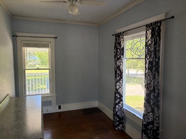 504 S Center Street, Hartford City, MI 49057