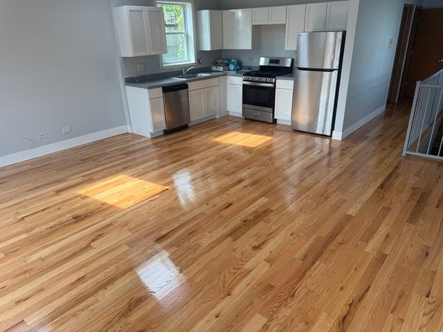 1114 S Albany Avenue 3, Chicago, IL 60612