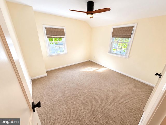 27 ALTHEA LN, Morton, PA 19070