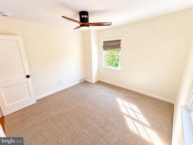 27 ALTHEA LN, Morton, PA 19070