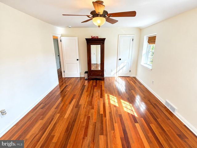 27 ALTHEA LN, Morton, PA 19070