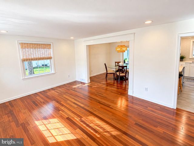 27 ALTHEA LN, Morton, PA 19070