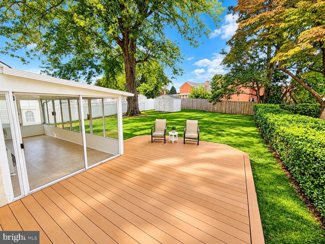 27 ALTHEA LN, Morton, PA 19070