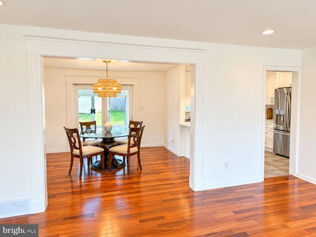 27 ALTHEA LN, Morton, PA 19070