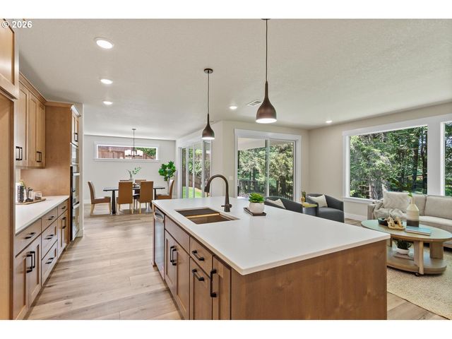 865 Butte Dr, Forest Grove, OR 97116