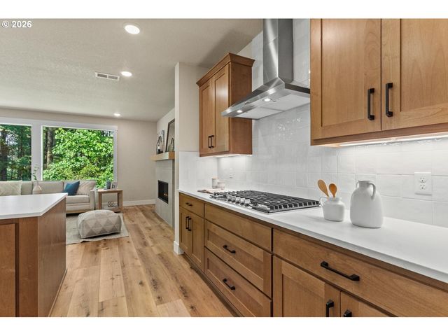 865 Butte Dr, Forest Grove, OR 97116