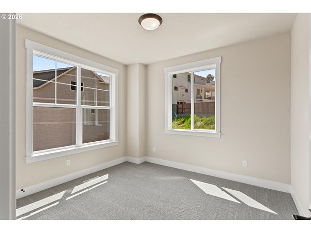865 Butte Dr, Forest Grove, OR 97116