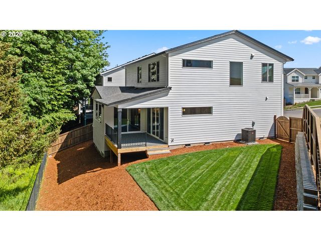 865 Butte Dr, Forest Grove, OR 97116
