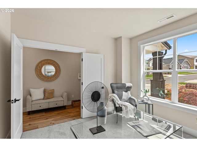 865 Butte Dr, Forest Grove, OR 97116