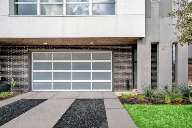 1427 Hubert Street, Dallas, TX 75206