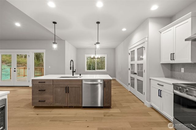 7864 Beach Drive E, Port Orchard, WA 98366