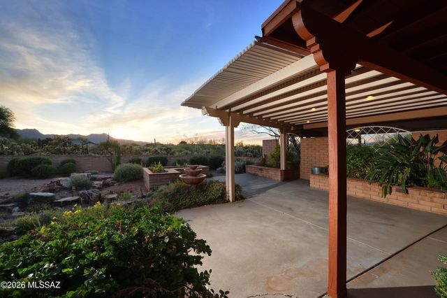 2721 N Tomas Road, Tucson, AZ 85745