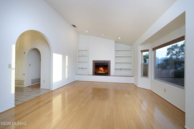 2721 N Tomas Road, Tucson, AZ 85745