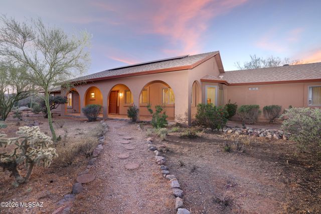 2721 N Tomas Road, Tucson, AZ 85745