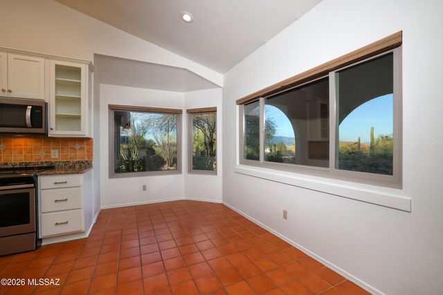 2721 N Tomas Road, Tucson, AZ 85745