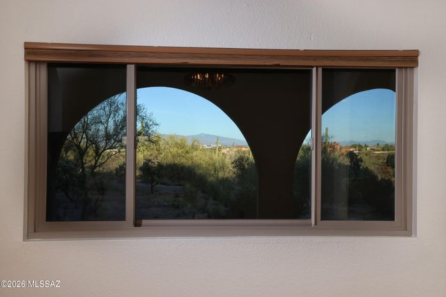 2721 N Tomas Road, Tucson, AZ 85745