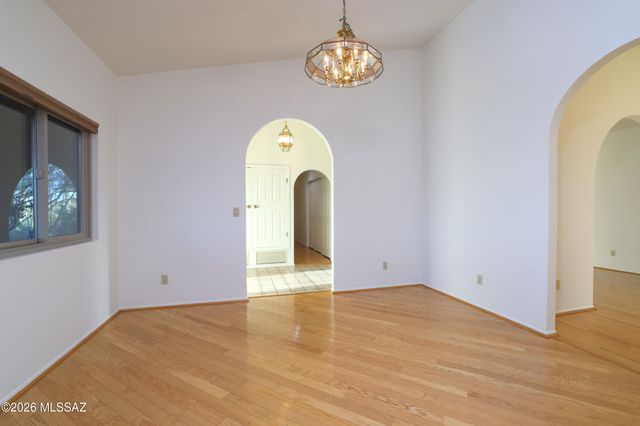 2721 N Tomas Road, Tucson, AZ 85745