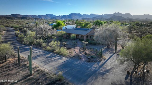 2721 N Tomas Road, Tucson, AZ 85745
