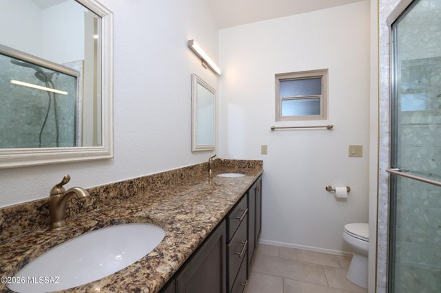 2721 N Tomas Road, Tucson, AZ 85745