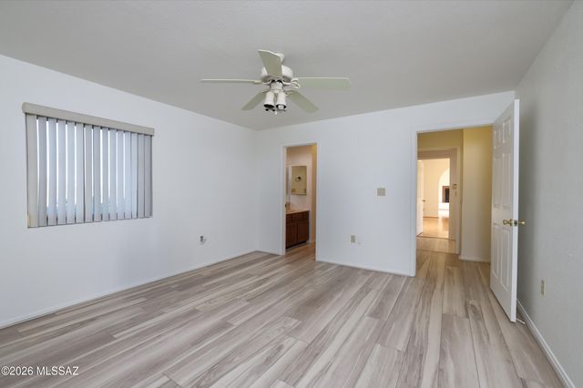 2721 N Tomas Road, Tucson, AZ 85745