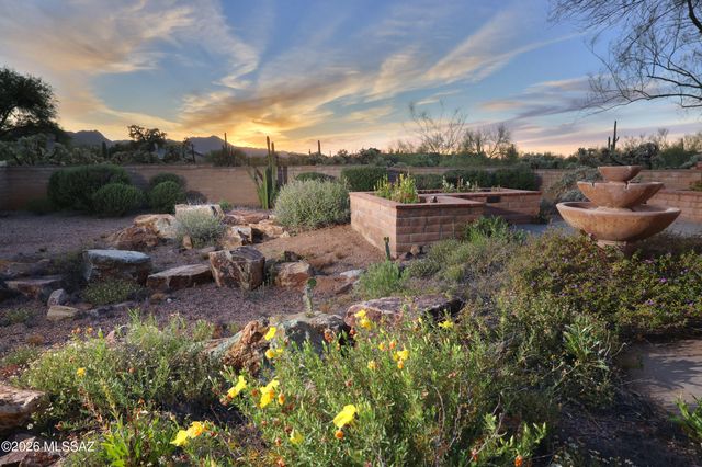 2721 N Tomas Road, Tucson, AZ 85745