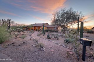 2721 N Tomas Road, Tucson, AZ 85745