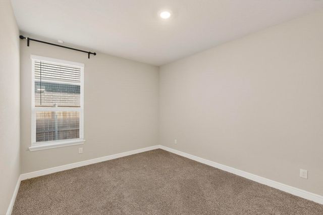 625 Hogan Drive, Denton, TX 76210