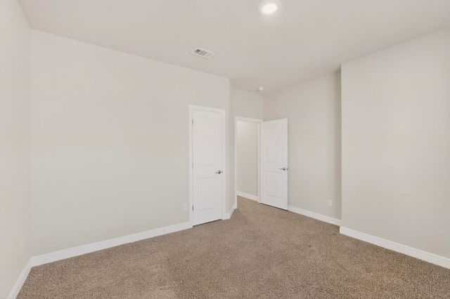 625 Hogan Drive, Denton, TX 76210